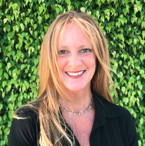 Adrienne Hollingsworth 000